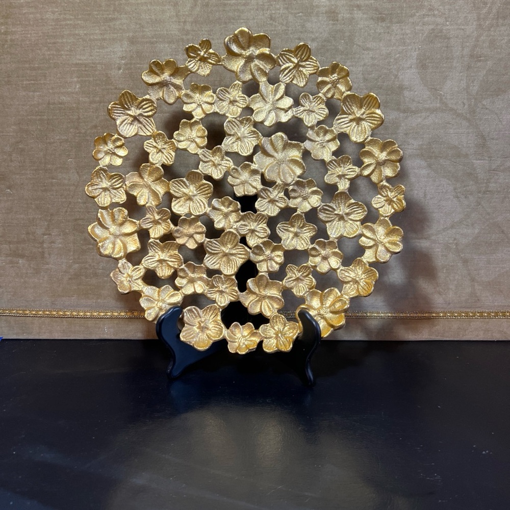 Cast Aluminum Golden Flower Blossom Trivet Tray Platter Wall Table Decor 12”